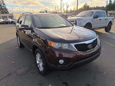 Used 2011 Kia Sorento EX image 9