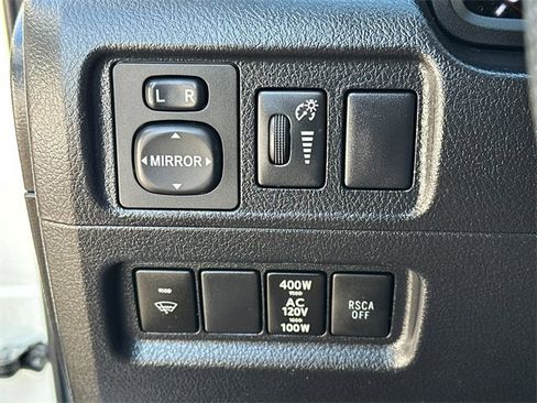 Used 2011 Toyota 4Runner Limited image 21