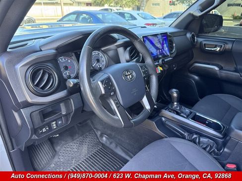 Used 2019 Toyota Tacoma TRD Sport w/ Technology Package RWD image 11
