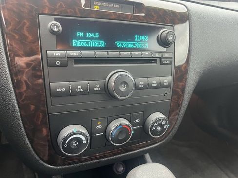 Used 2016 Chevrolet Impala LS image 13