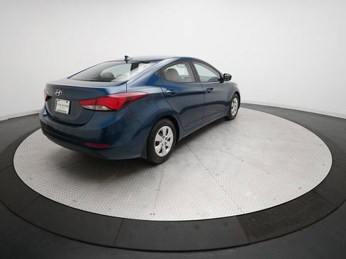 Used 2016 Hyundai Elantra SE image 33
