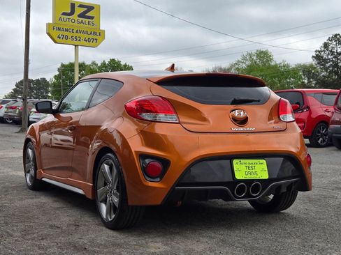 Used 2013 Hyundai Veloster Turbo image 3