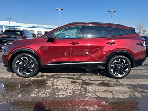 Certified 2024 Kia Sportage SX image 4