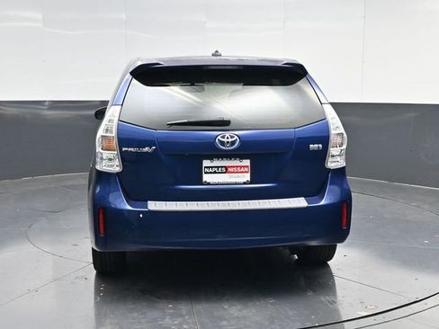 Used 2012 Toyota Prius V Five image 4