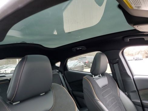 Used 2022 Ford Mustang Mach-E GT image 19