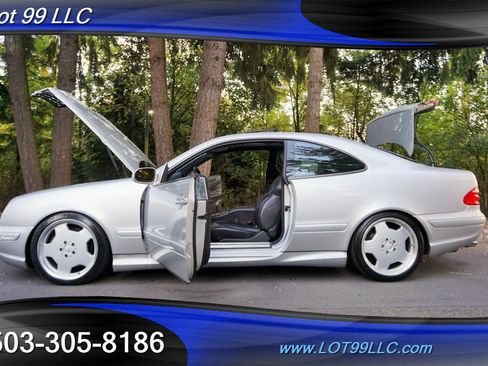 Used 2001 Mercedes-Benz CLK 55 AMG Coupe image 25