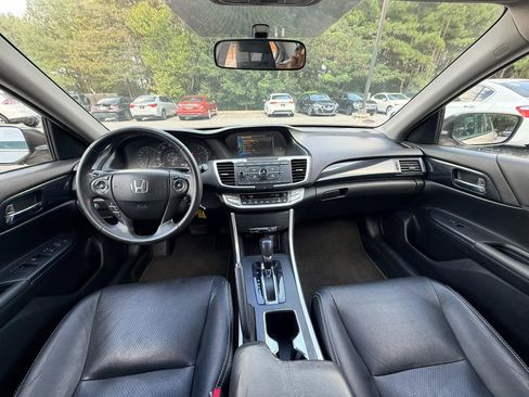 Used 2015 Honda Accord Sport image 2