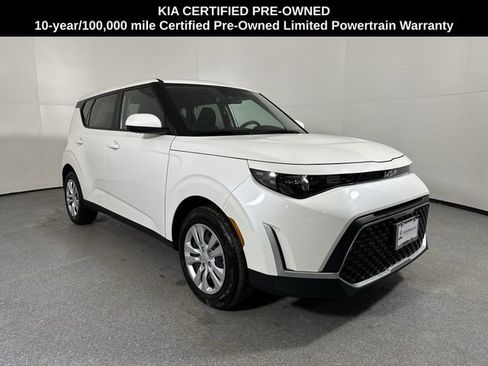 Certified 2025 Kia Soul LX image 3