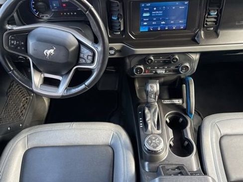 Used 2022 Ford Bronco Black Diamond image 29