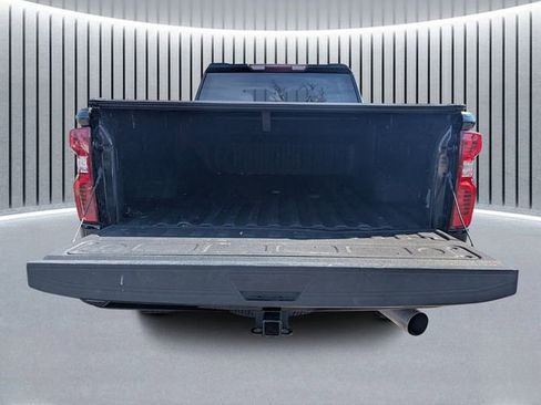 Used 2024 Chevrolet Silverado 2500 Custom w/ Custom Value Package image 6