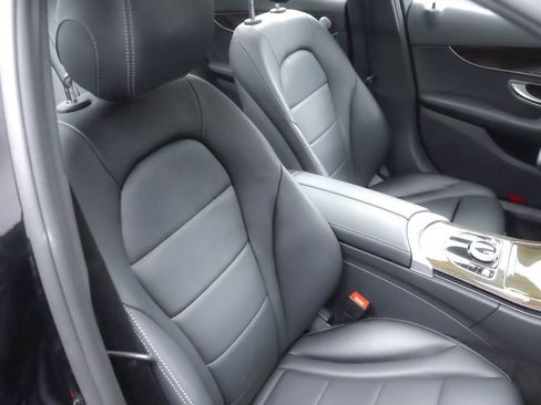 Used 2018 Mercedes-Benz C 300 4MATIC Sedan image 28