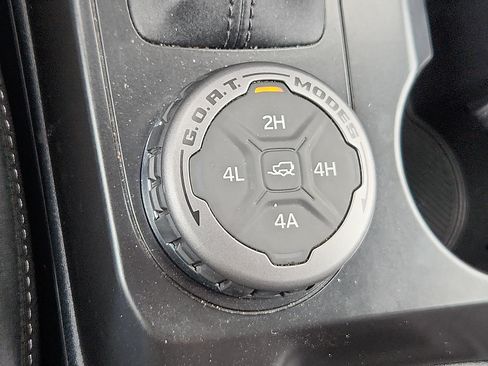 Used 2025 Ford Bronco Badlands AWD/4WD image 25