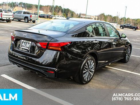 Used 2025 Nissan Altima 2.5 SV image 5