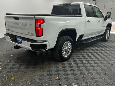 Used 2023 Chevrolet Silverado 2500 High Country w/ Z71 Off-Road Package image 16