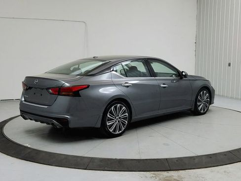 Used 2023 Nissan Altima 2.5 SL FWD image 7