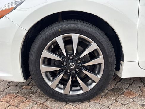 Used 2018 Nissan Altima 2.5 SV image 9