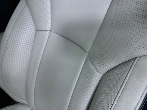 Used 2023 Subaru Ascent Limited AWD/4WD image 18