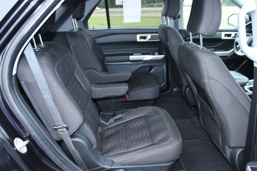 Used 2021 Ford Explorer XLT AWD/4WD image 21