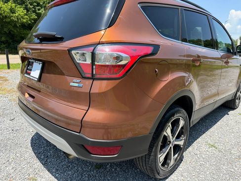 Used 2017 Ford Escape SE w/ Equipment Group 201A AWD/4WD image 14