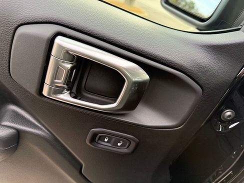 New 2026 Jeep Gladiator Sport image 11