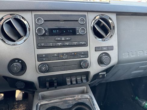 Used 2014 Ford F250 XLT w/ XLT Premium Package image 14