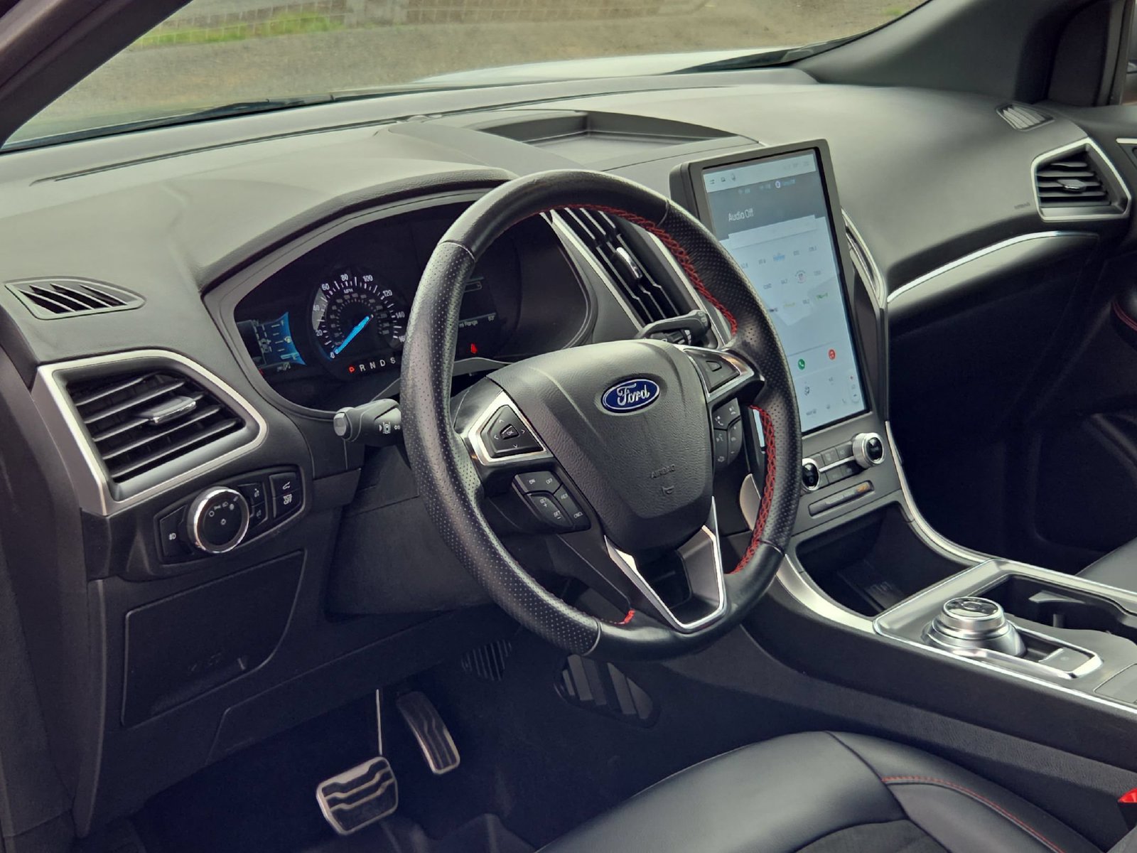 Certified 2024 Ford Edge ST-Line AWD/4WD image 13
