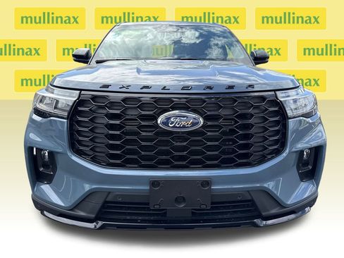 New 2026 Ford Explorer ST-Line image 12