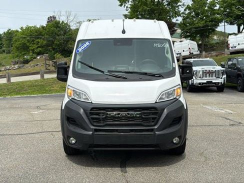 Used 2026 RAM ProMaster 2500 w/ Convenience Group FWD image 3