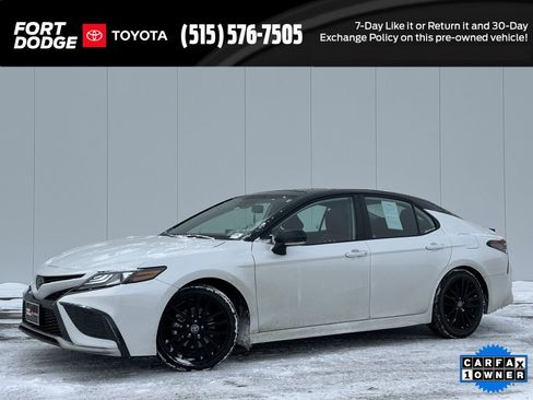 Used 2023 Toyota Camry XSE image 1
