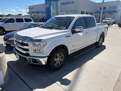 Used 2015 Ford F150 Lariat w/ Equipment Group 502A Luxury AWD/4WD image 3