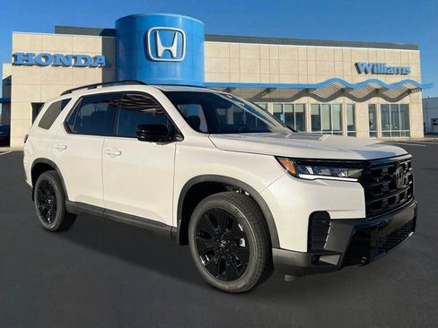 New 2026 Honda Pilot Black Edition image 7