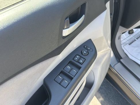 Used 2013 Honda CR-V EX image 14