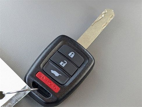 Used 2021 Honda HR-V LX image 30