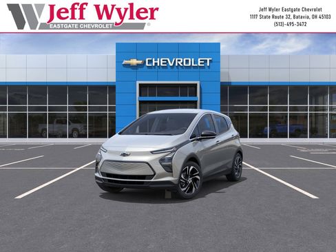 New 2023 Chevrolet Bolt LT w/ Infotainment Package image 9