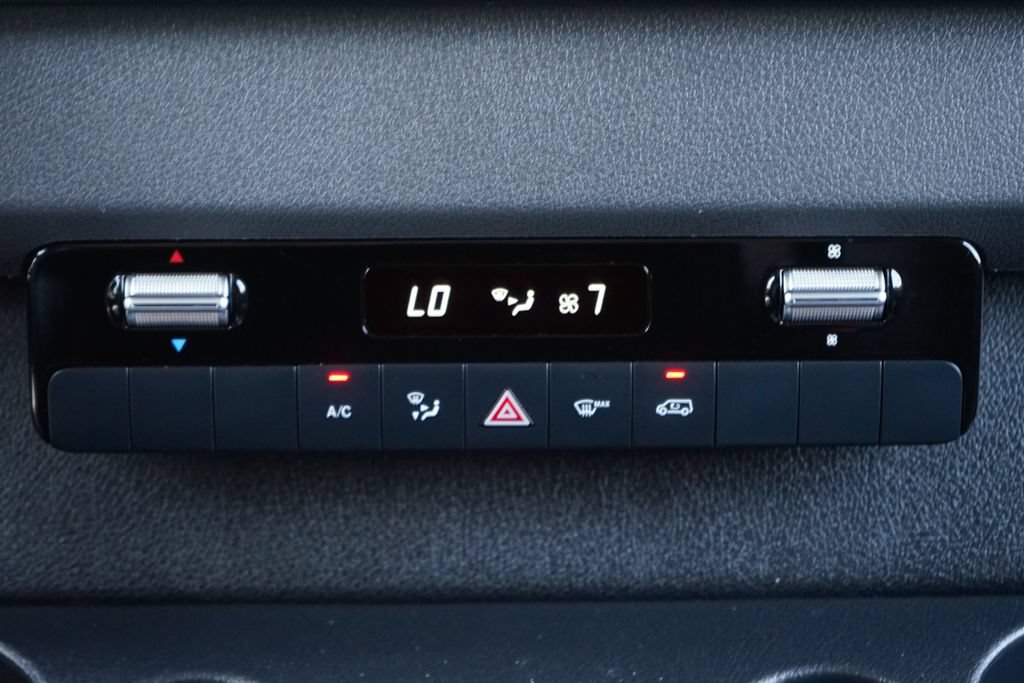 Used 2024 Mercedes-Benz Sprinter 2500 w/ Acoustic Package image 34