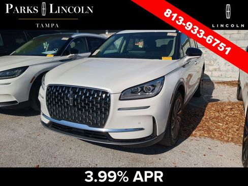 Used 2025 Lincoln Corsair Reserve image 4