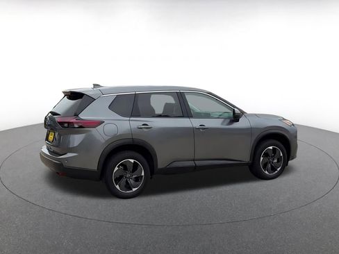 Used 2025 Nissan Rogue SV AWD/4WD image 14