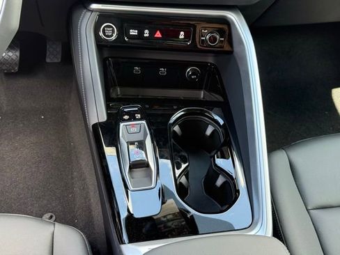 New 2025 Audi Q5 Premium image 25