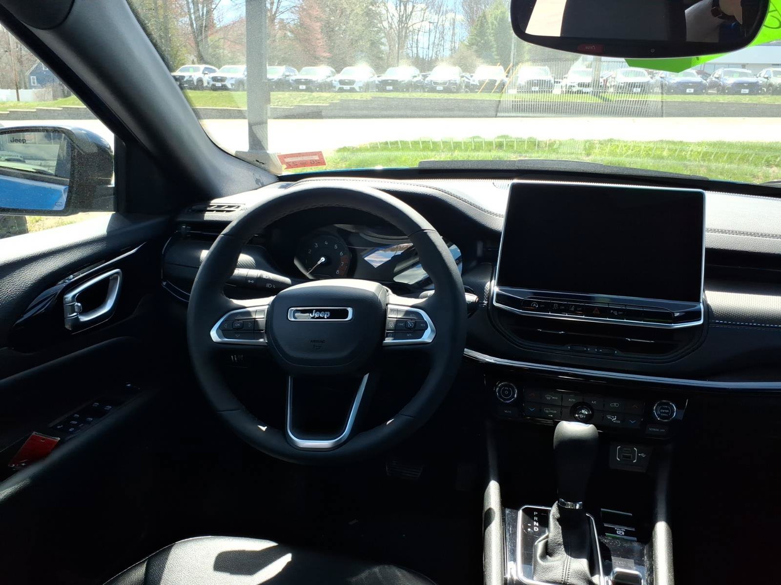 Used 2026 Jeep Compass Limited AWD/4WD image 9