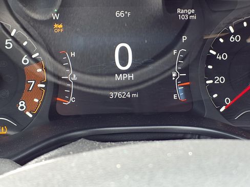 Certified 2024 Jeep Compass Latitude AWD/4WD image 13