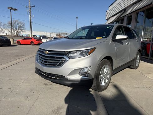 Used 2020 Chevrolet Equinox LT image 5