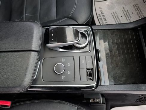 Used 2017 Mercedes-Benz GLE 550e image 24