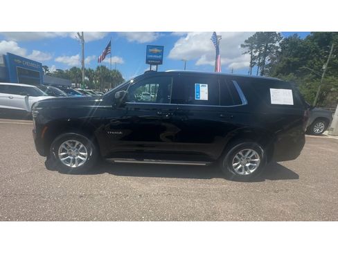 Used 2025 Chevrolet Tahoe LT RWD image 4