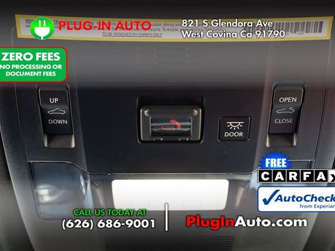 Used 2023 Lexus IS 500 w/ Accessory Package RWD image 23