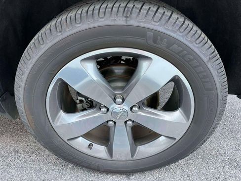 Used 2015 Jeep Grand Cherokee Limited image 11