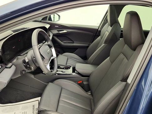 Used 2025 Audi Q6 e-tron Prestige w/ Black Warm Weather Package AWD/4WD image 19