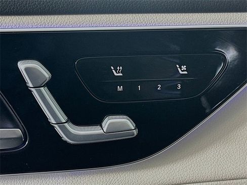 Certified 2025 Mercedes-Benz GLC 300 image 20