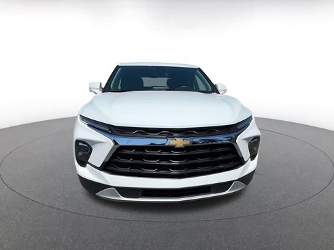 Used 2026 Chevrolet Blazer LT FWD image 4