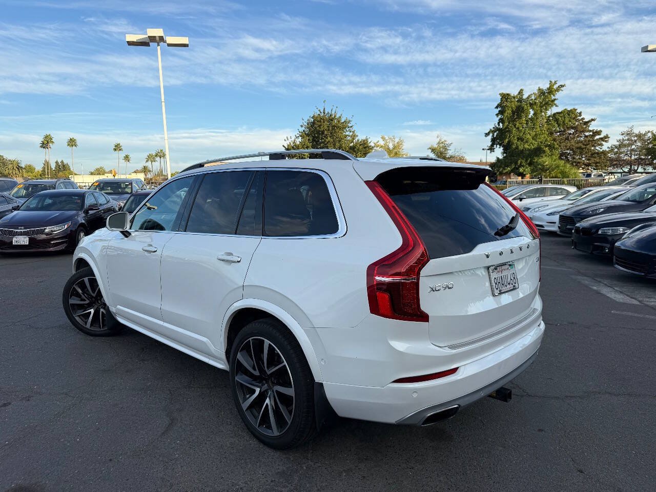 Used 2019 Volvo XC90 T6 Momentum w/ Advanced Package AWD/4WD image 5