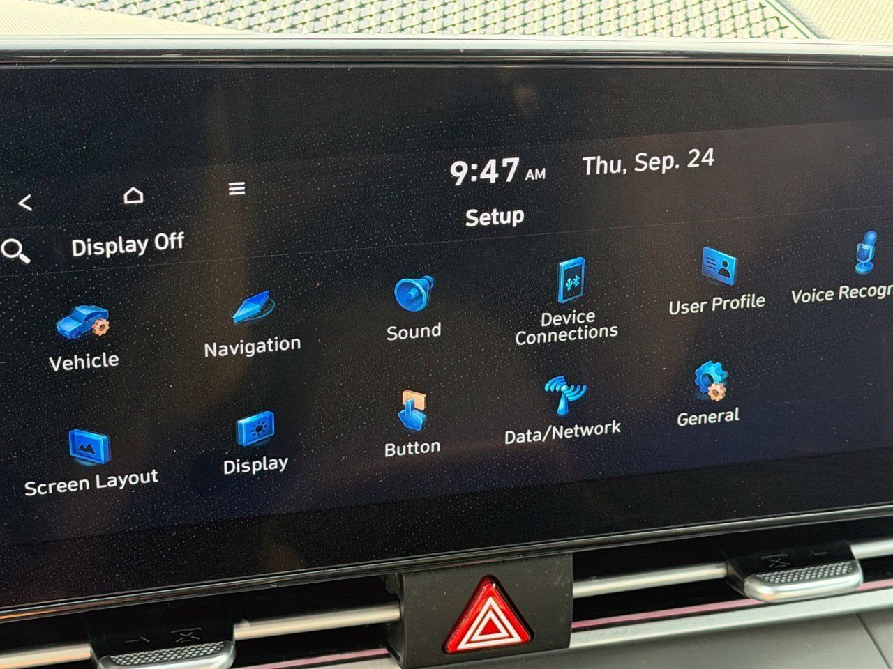 Used 2025 Hyundai Elantra SEL FWD image 25